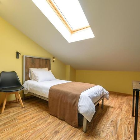 אורחיי Stark Hotel מראה חיצוני תמונה